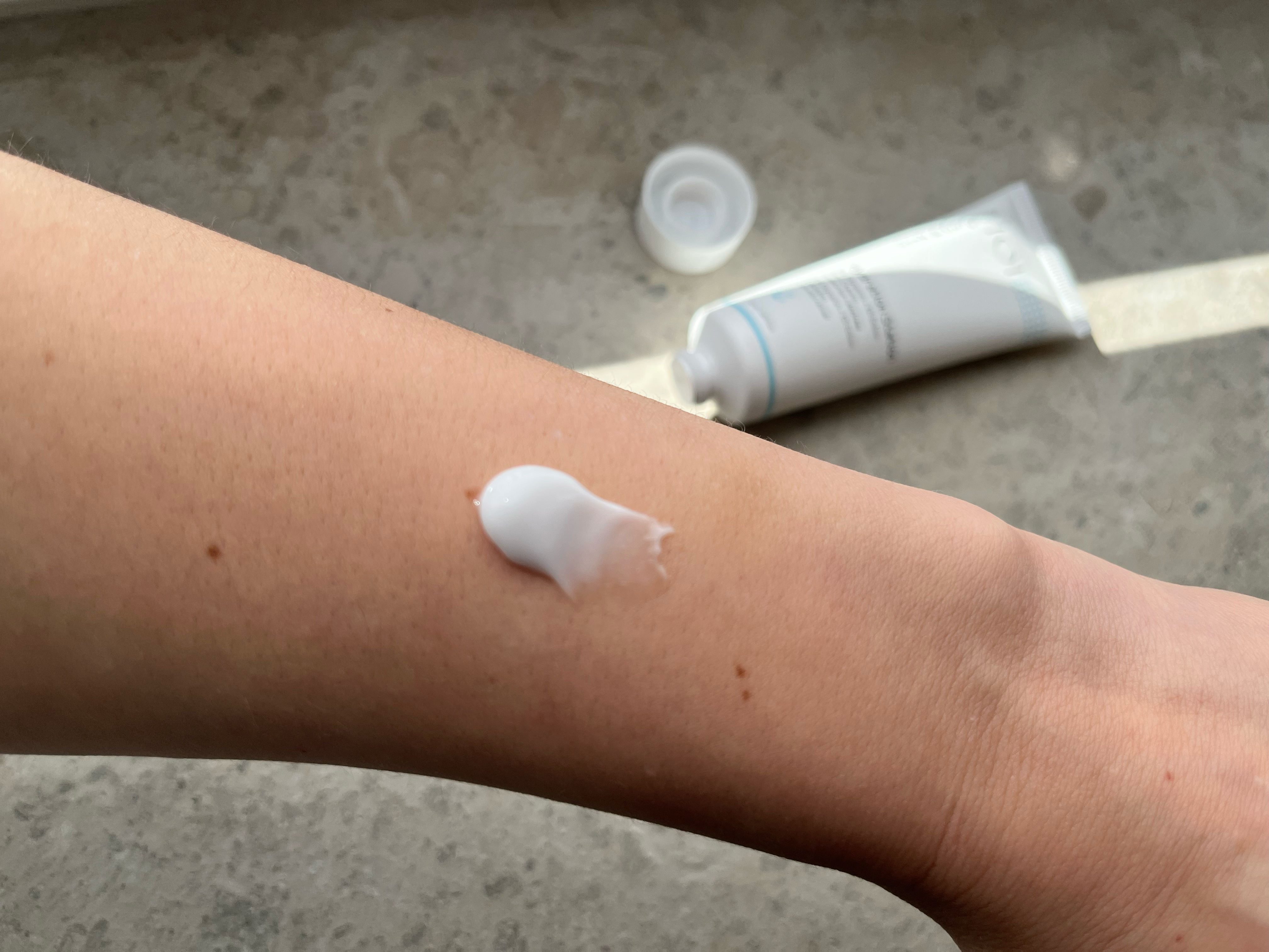 Hydration Station von Geek & Goergeous Swatch auf Arm